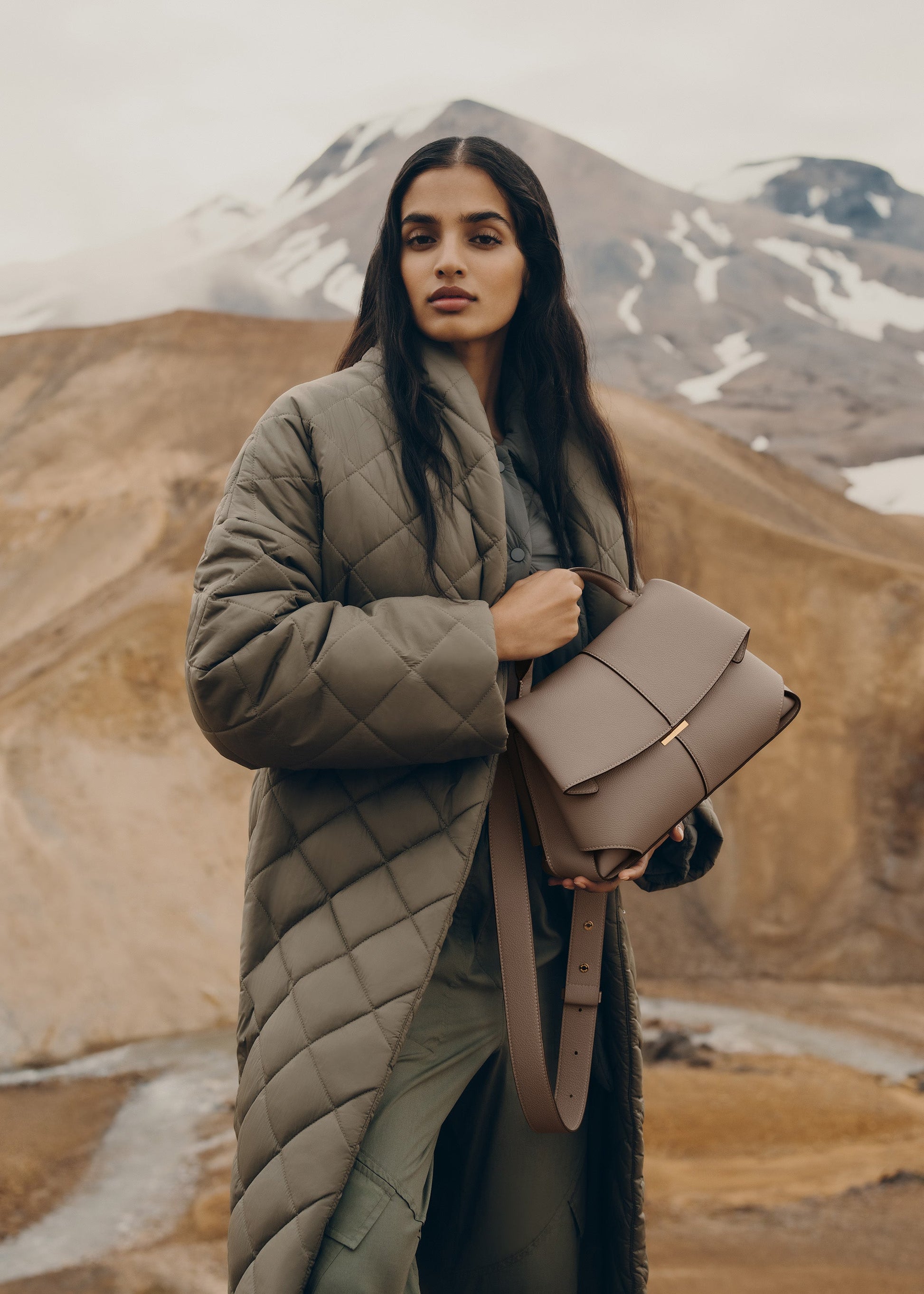 Velna El Çantası - Kum beji