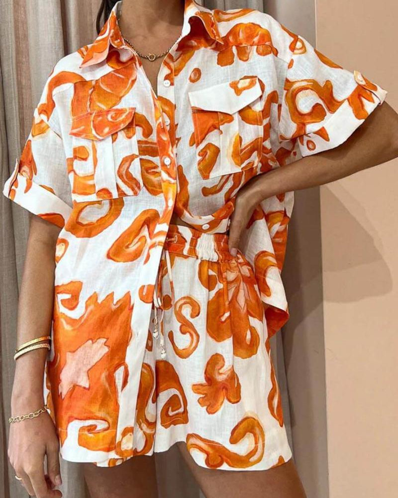 Benzersiz Baskılı Şort Yaka Bol Gömlek Takımı