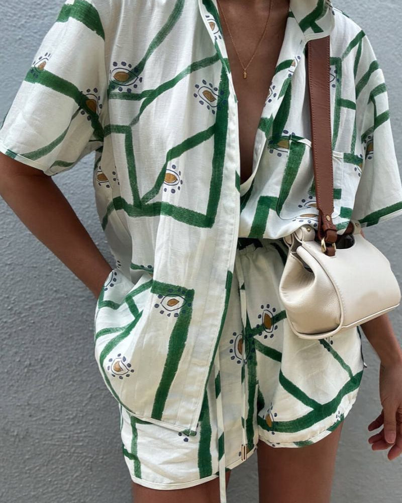 Benzersiz Narin Baskılı Gevşek Düğmeli Üst Şort Takım