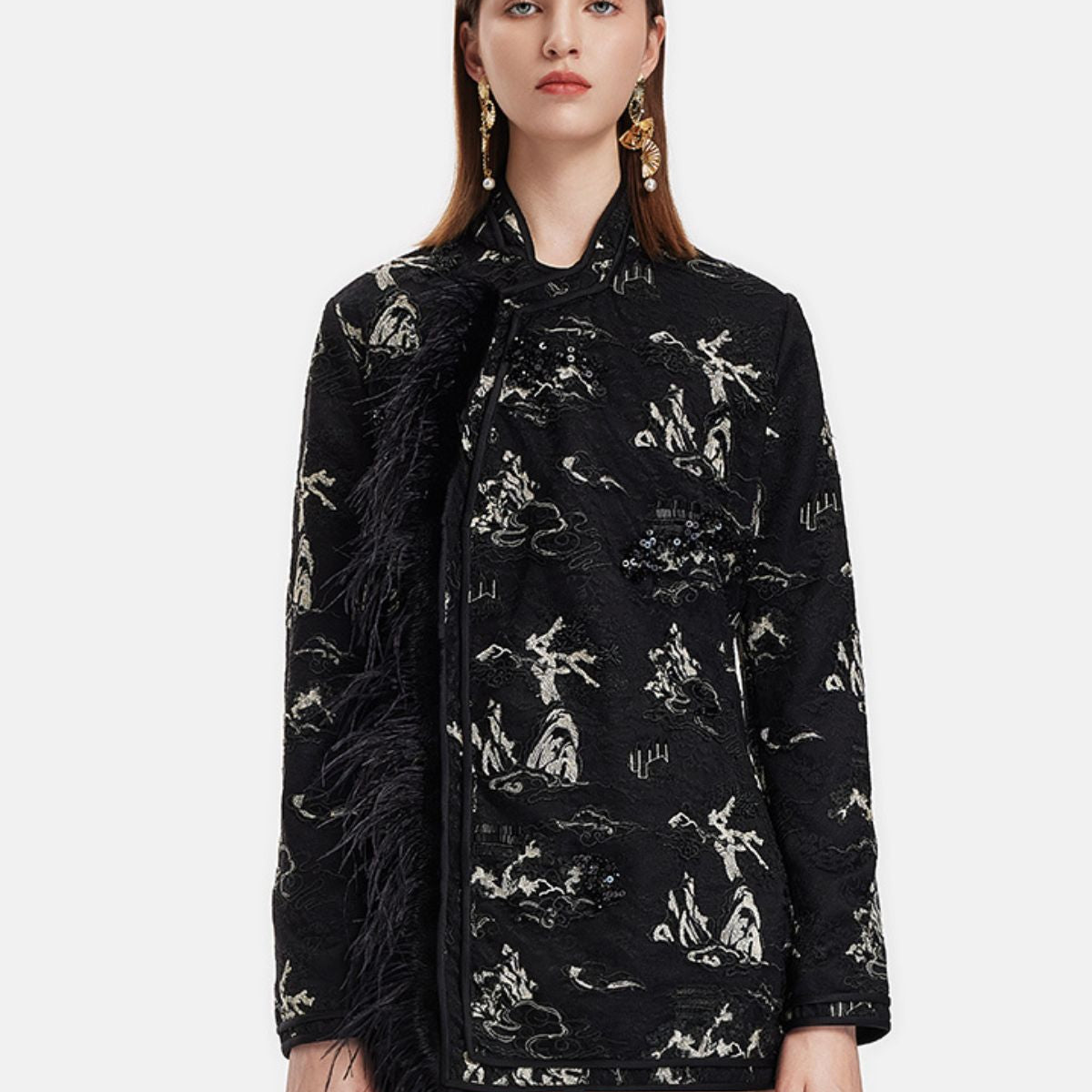 İşlemeli Tüylü Boncuklu Ceket