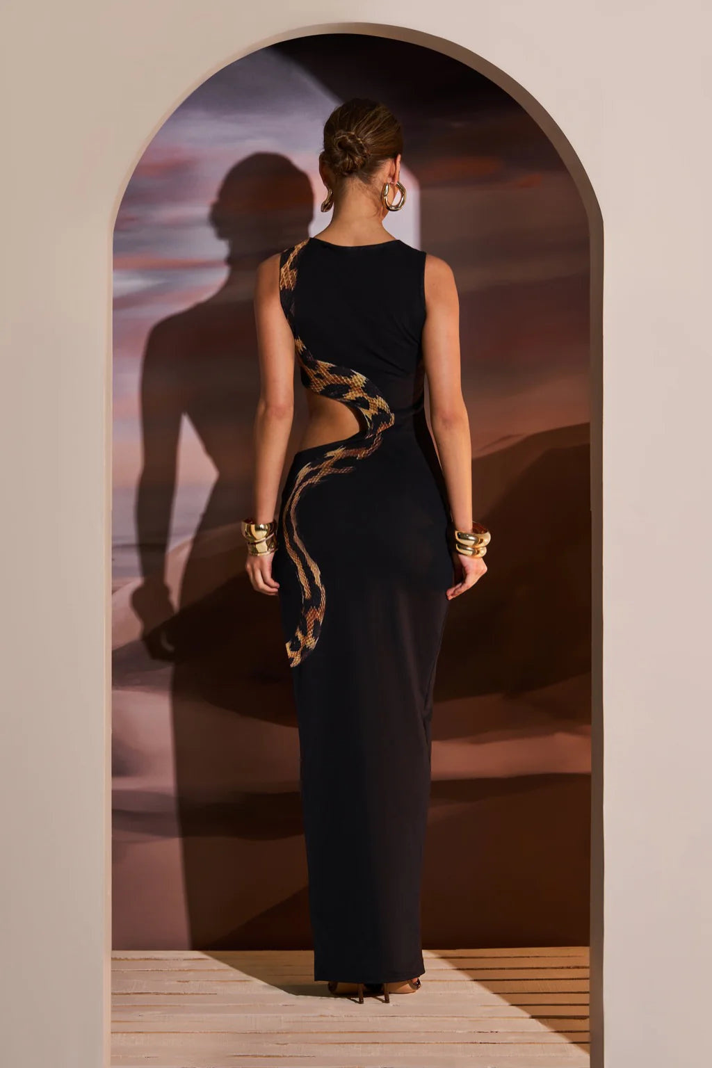 Yetta Yılan Baskılı Cut-Out Maxi Elbise