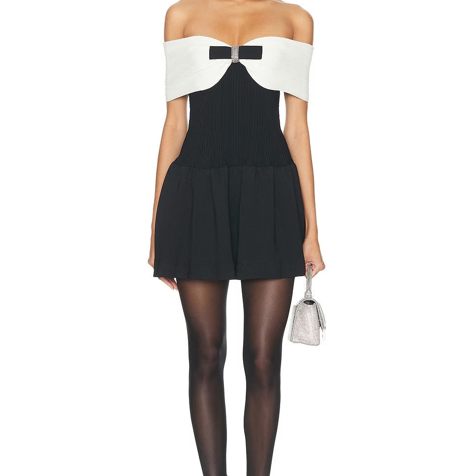 Asil Tek Omuz Kısa Elbise