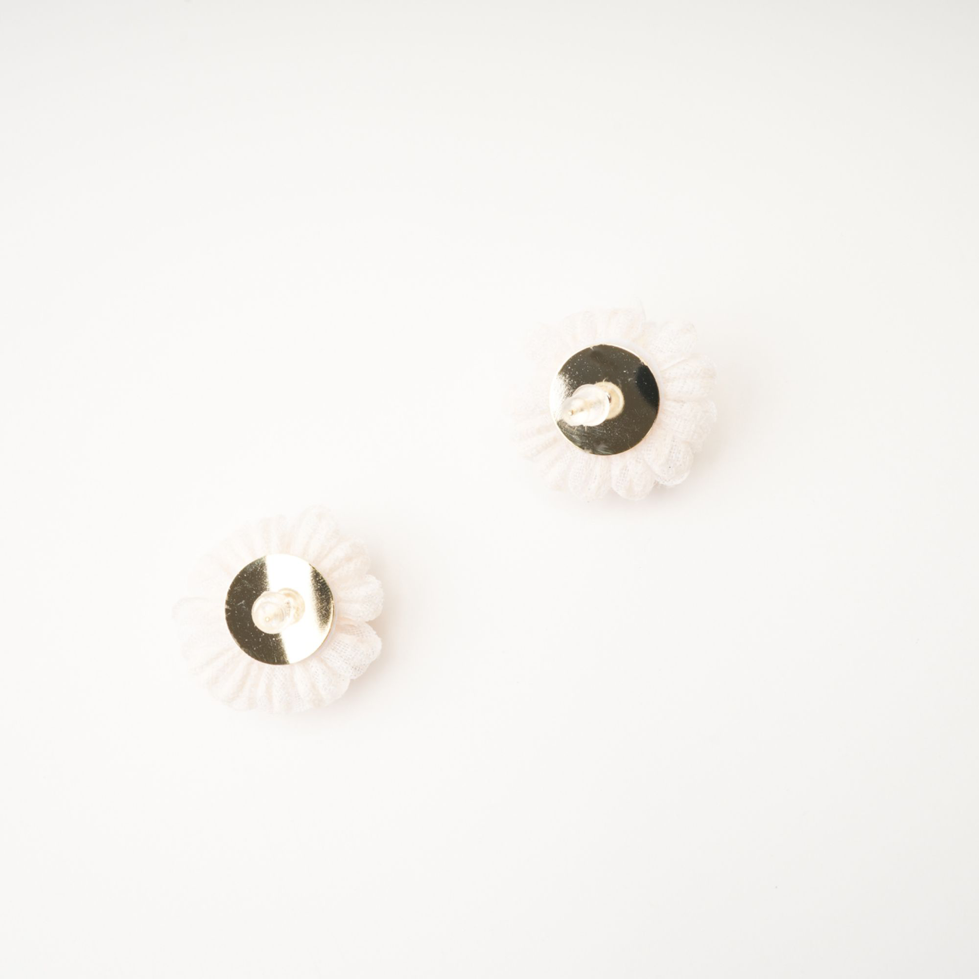 Juana çiçek motifli küpe