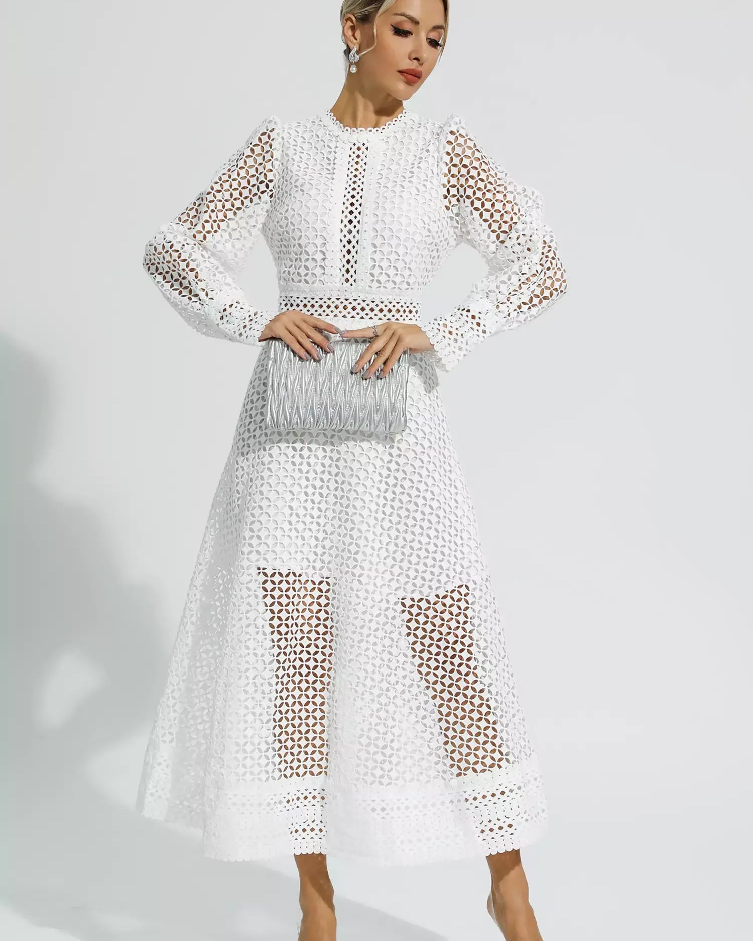 Monroe Beyaz İçi Boş Uzun Kollu Maxi Elbise