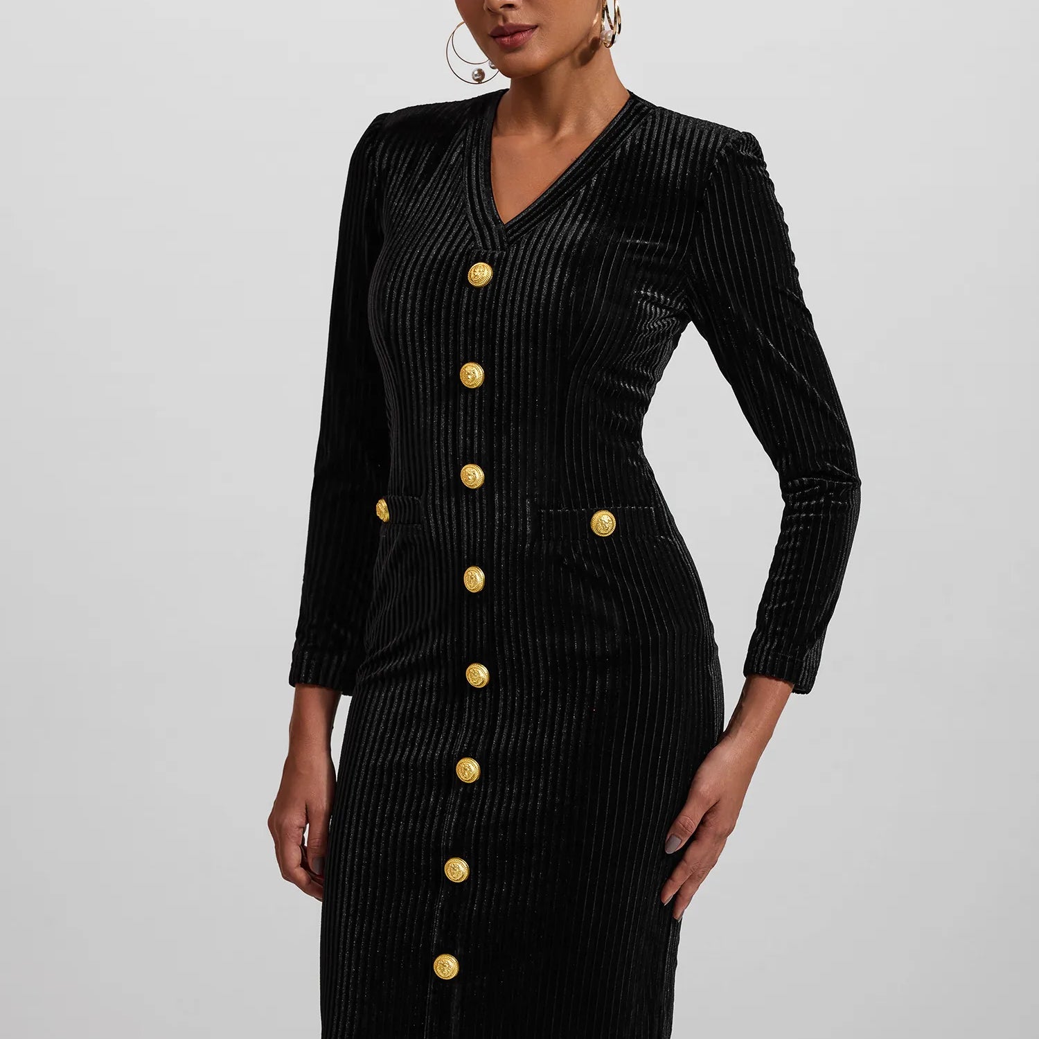 Kadife V Yaka Metal Düğmeli Midi Elbise