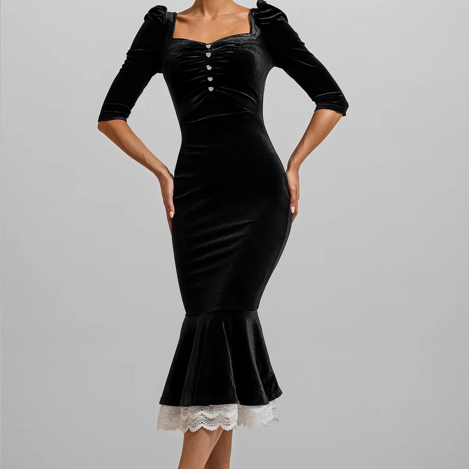 Katı Kadife Dantel Kalp Yaka Midi Elbise