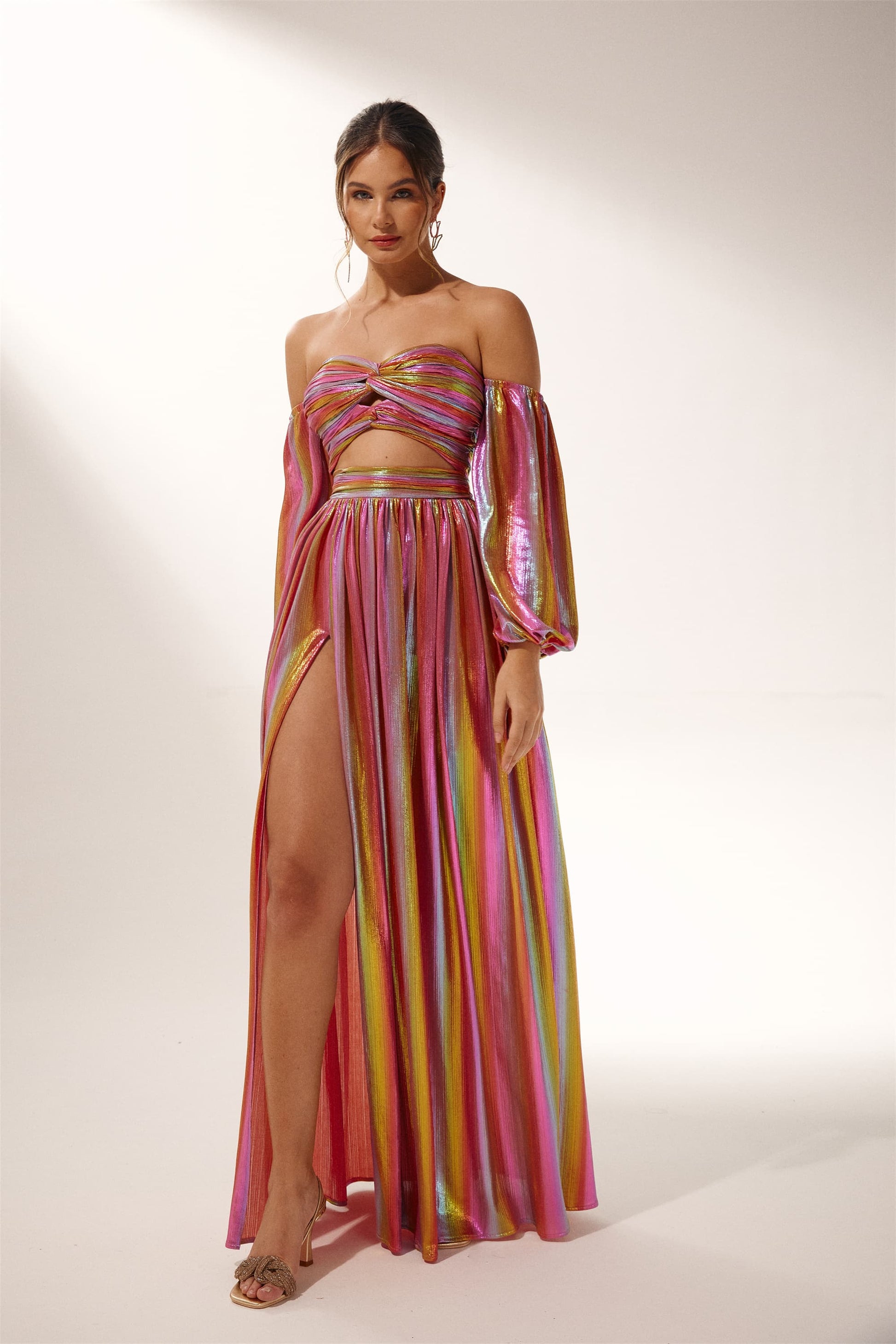 Astrid Metalik Dekolteli Uzun Elbise