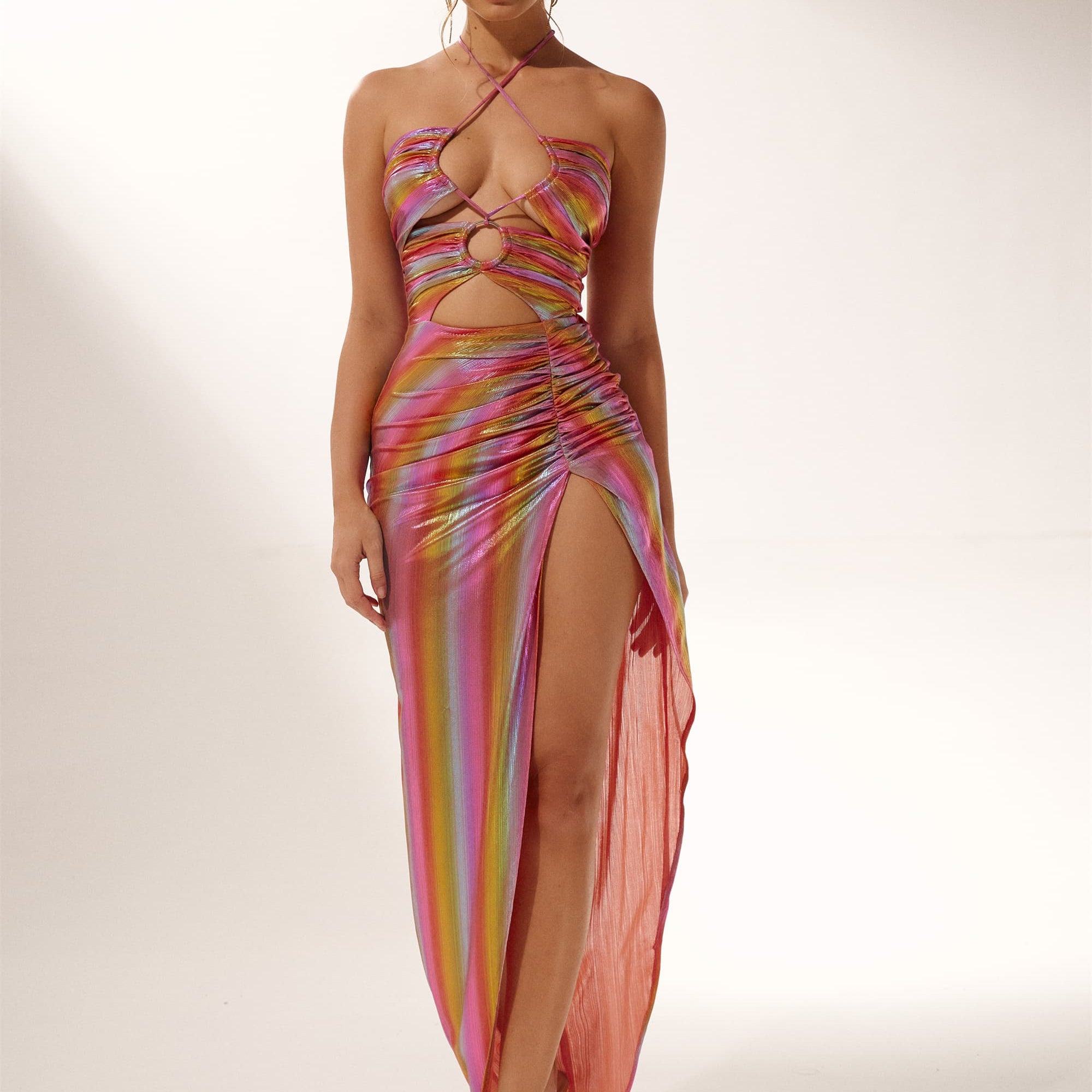 Dana Metalik Yüksek Yırtmaçlı Uzun Elbise