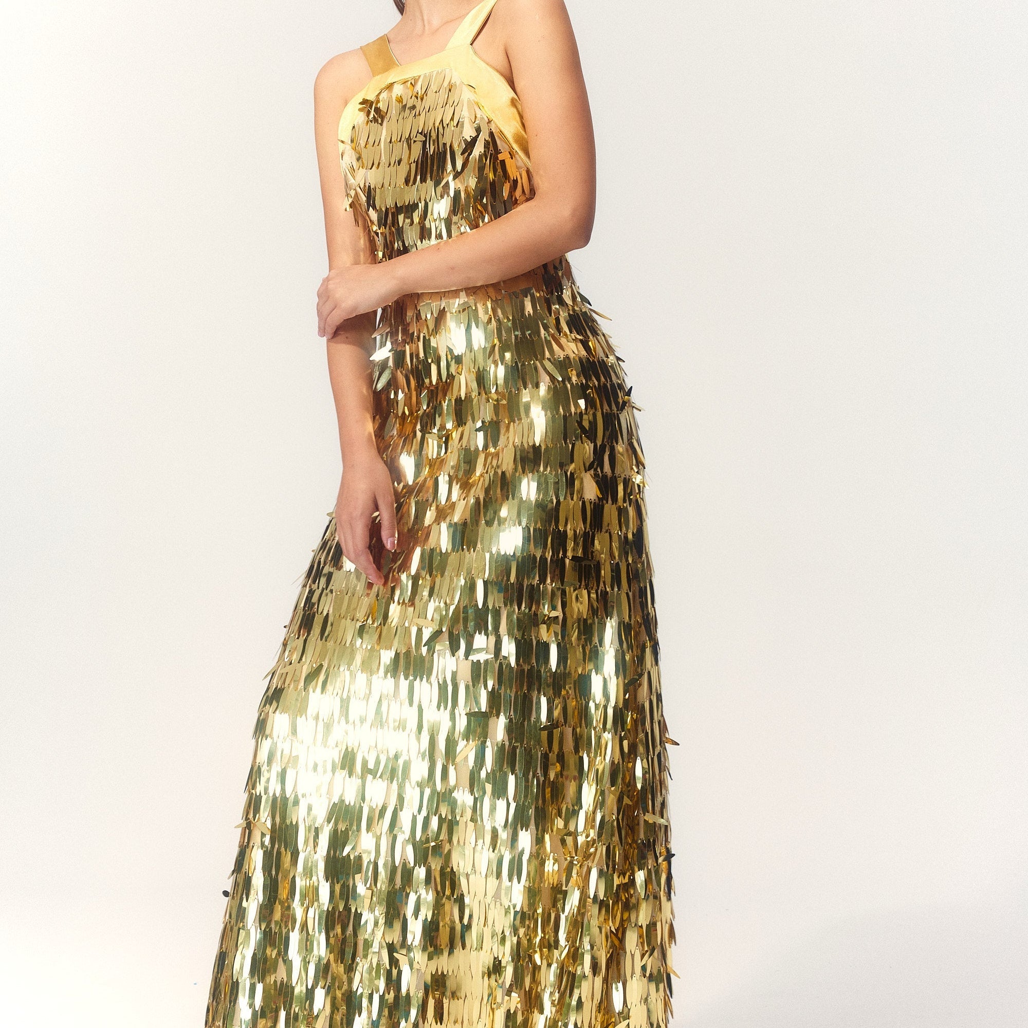 Geraldine Boyundan Bağlamalı Sırtı Açık Payet Maxi Elbise