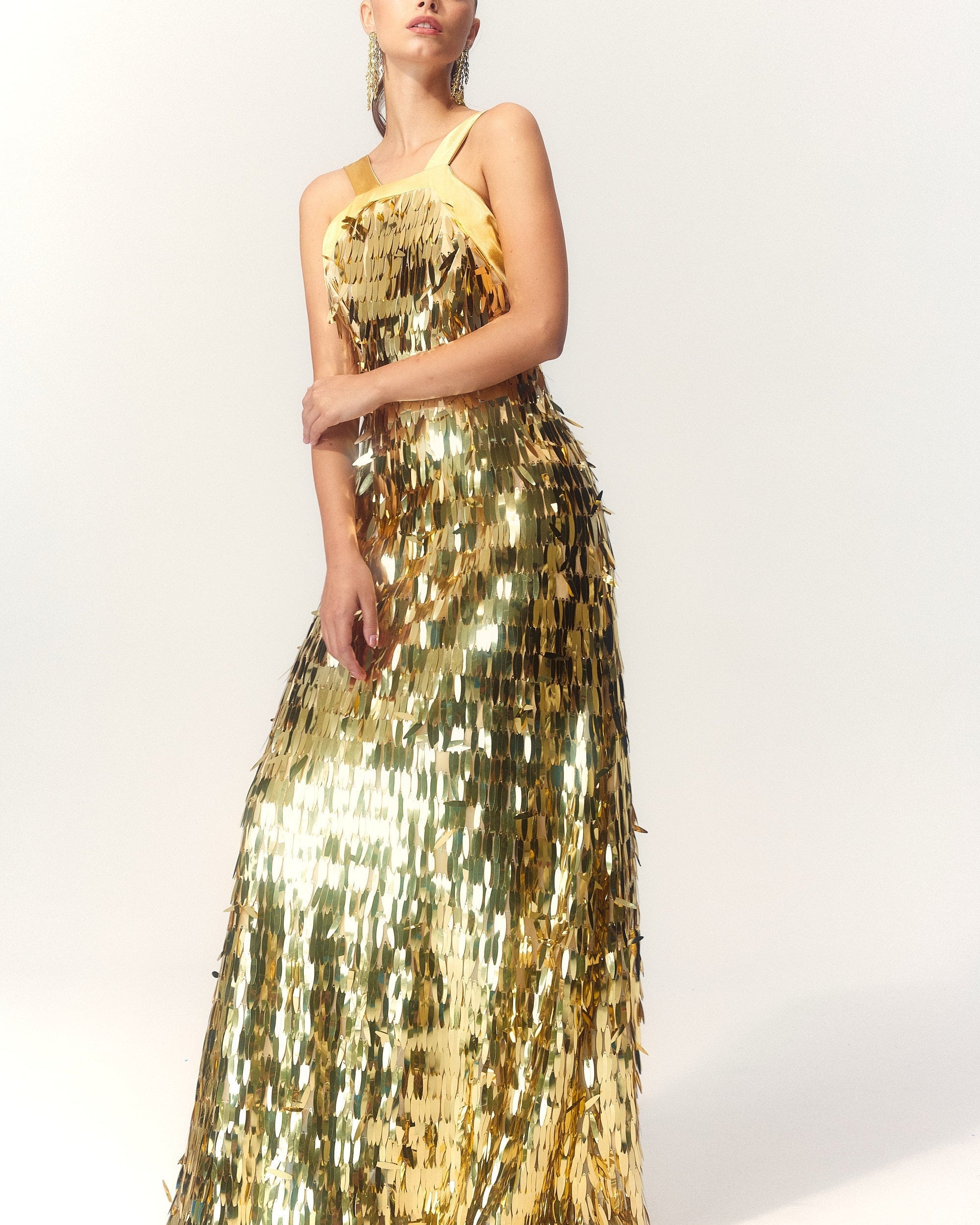 Geraldine Boyundan Bağlamalı Sırtı Açık Payet Maxi Elbise