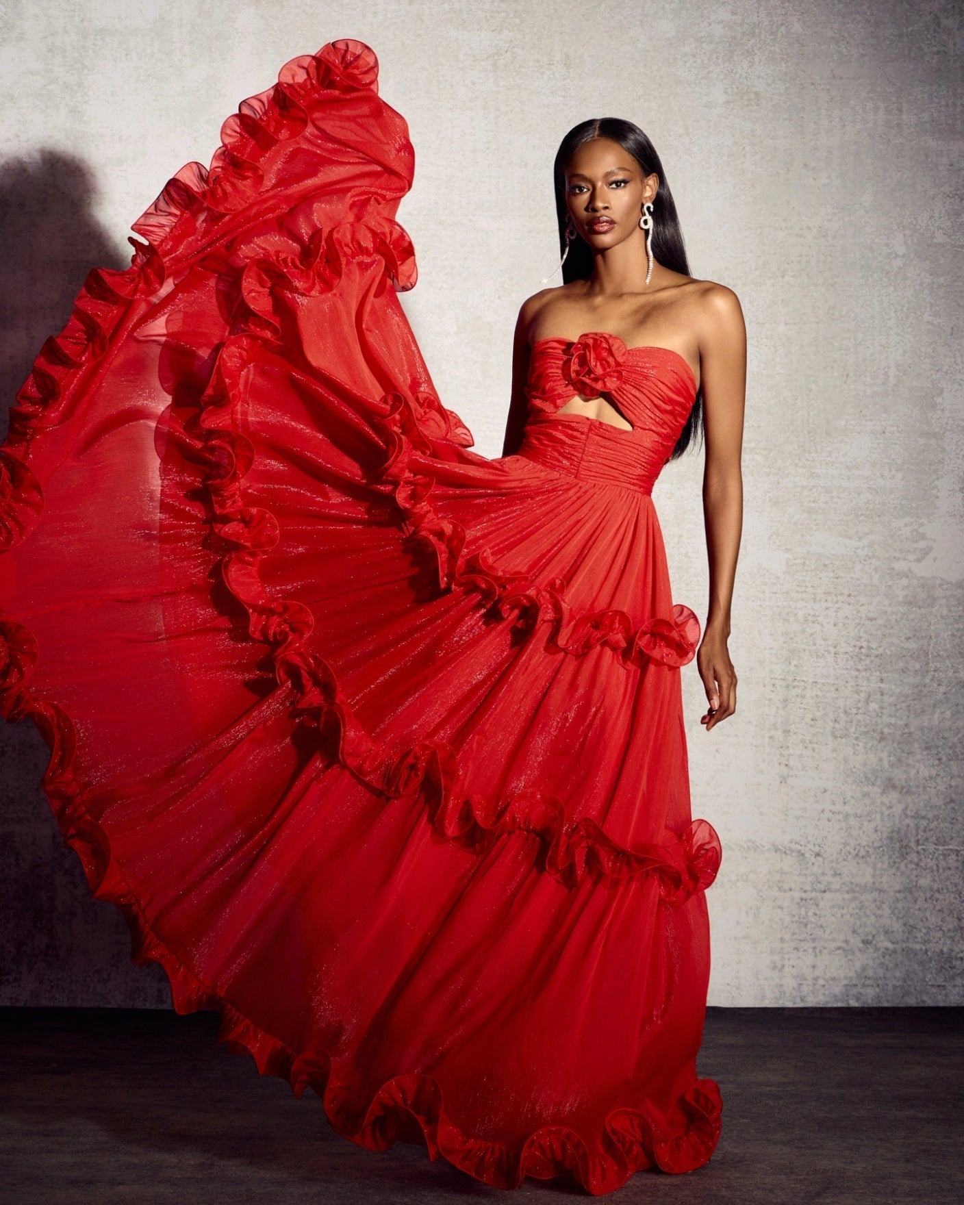 Erica Pileli Fırfırlı Metalik Şifon Maxi Elbise