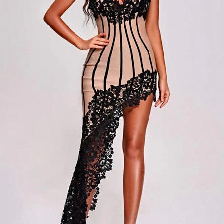 Turey Dantelli Boyundan Bağlamalı Maxi Elbise