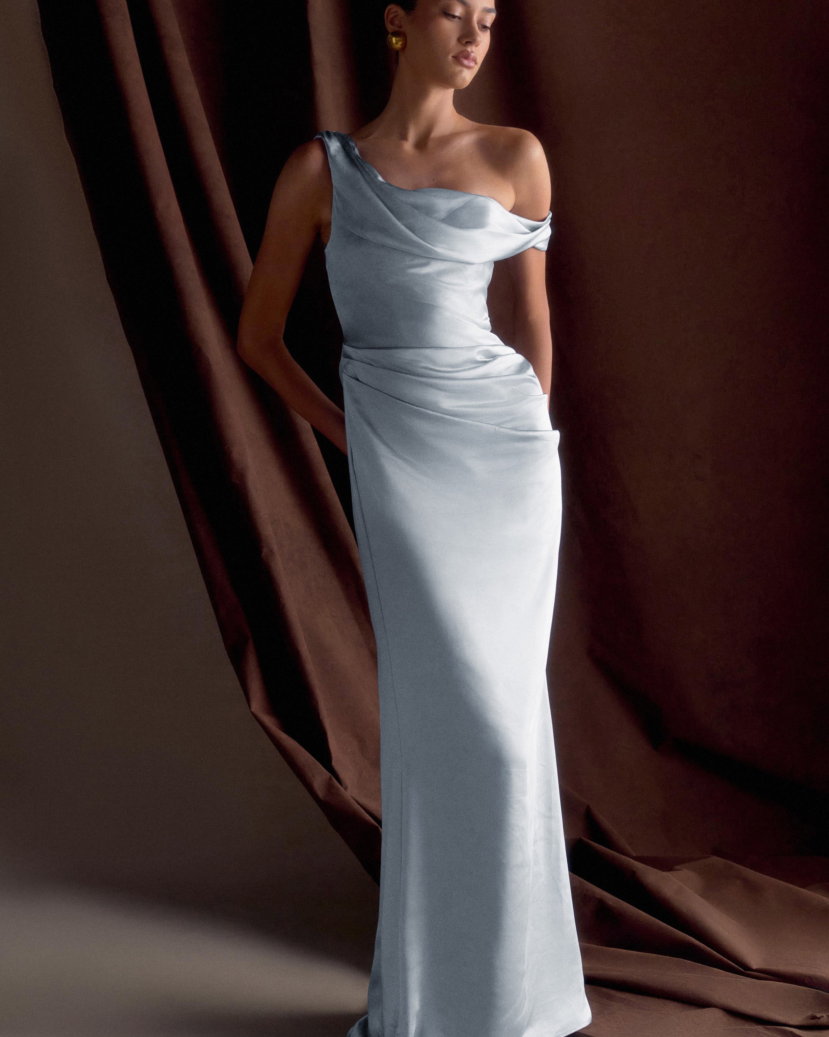 Elara Tek Omuz Saten Elbise – Açık Mavi