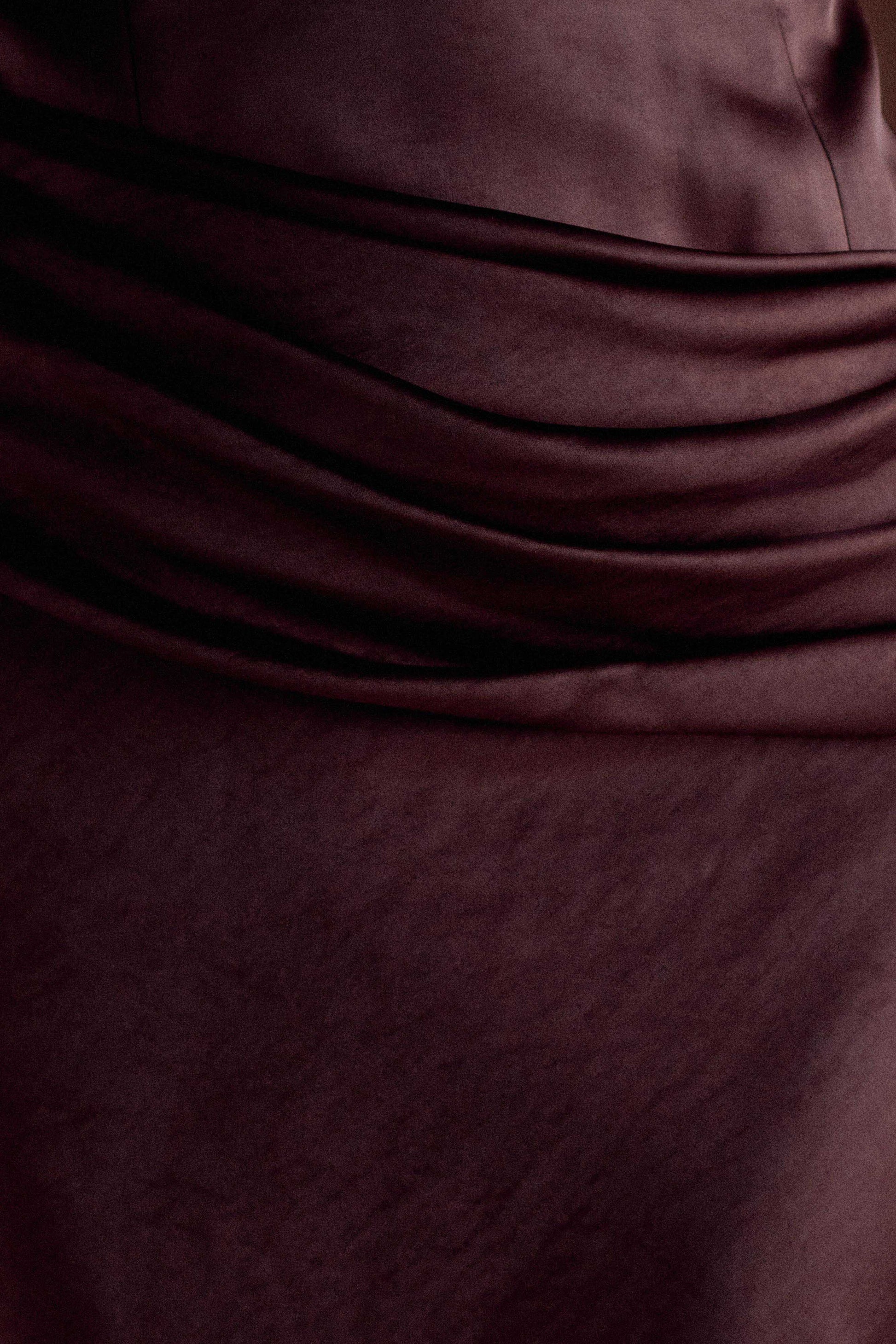 Aurora Straplez Saten Elbise – Kahverengi