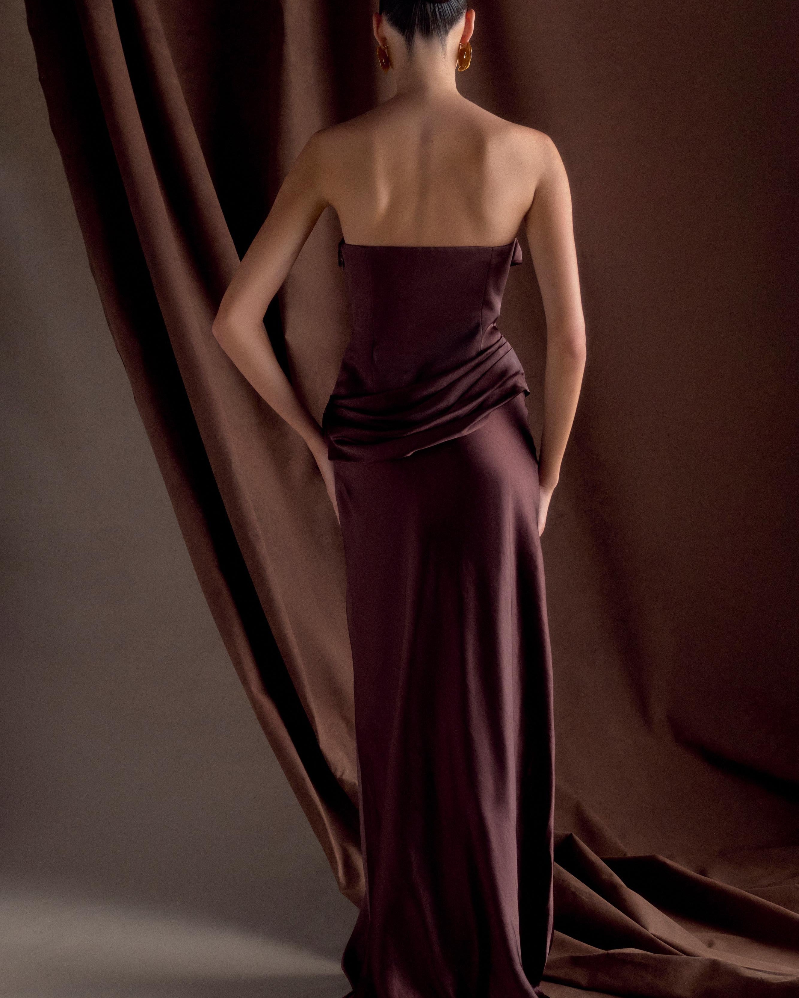 Aurora Straplez Saten Elbise – Kahverengi