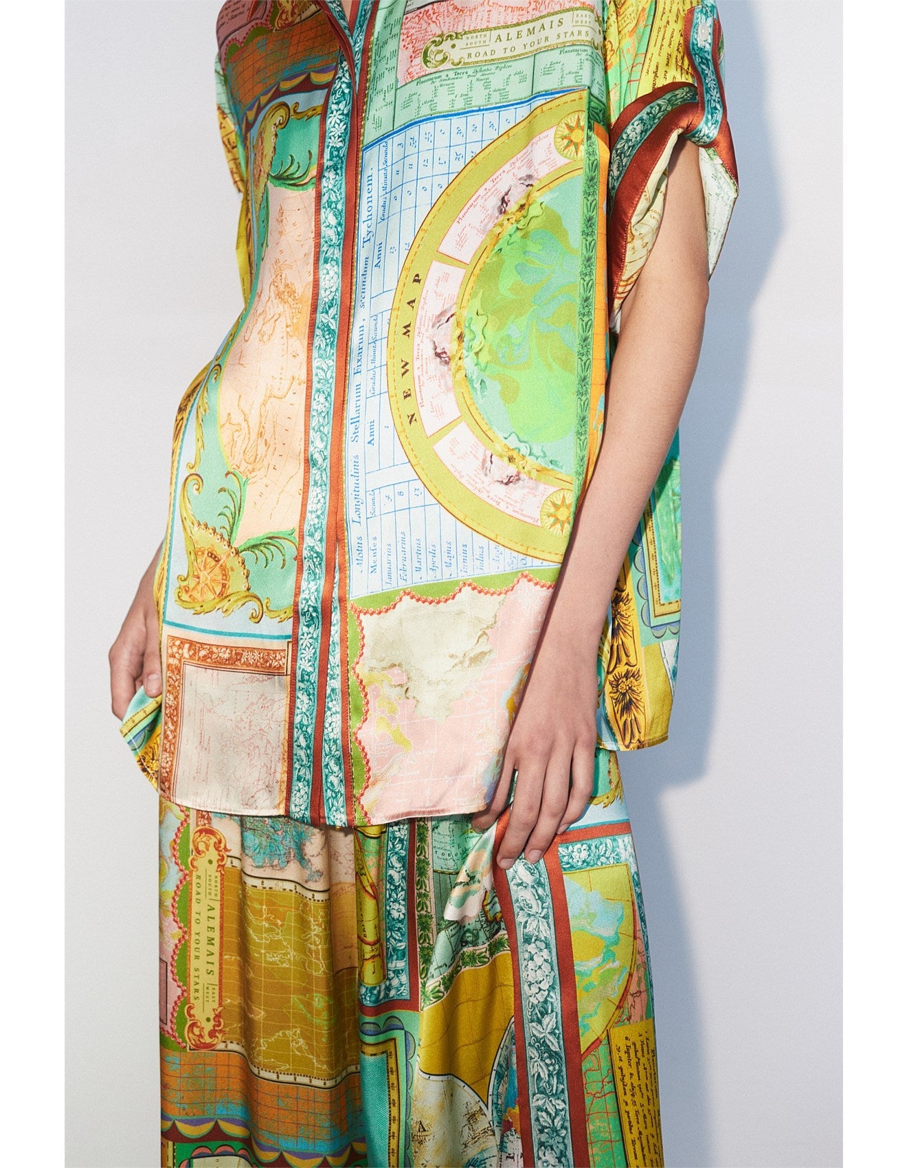 Voyagera Harita Desenli Gömlek