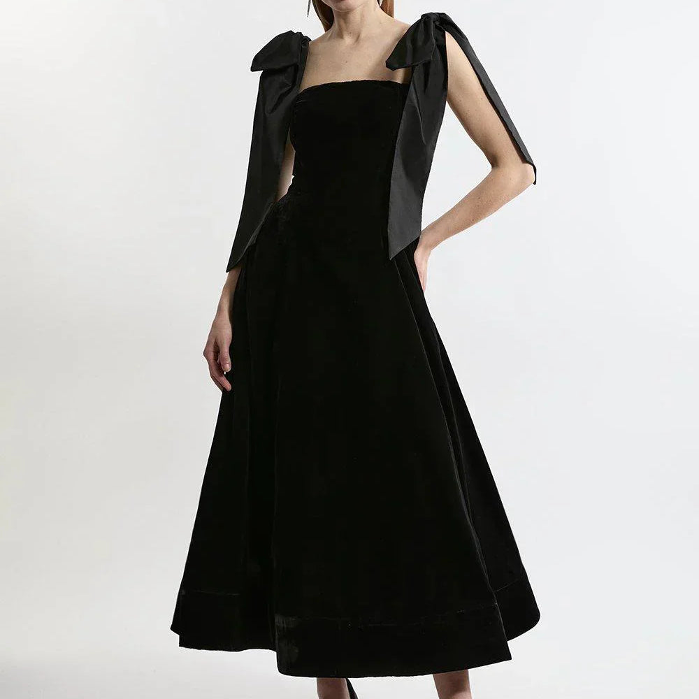 Kadife Straplez Fiyonk Midi Elbise