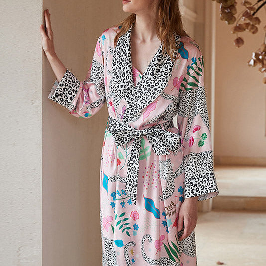 Pembe Kar Leoparı Kıyafet Seti