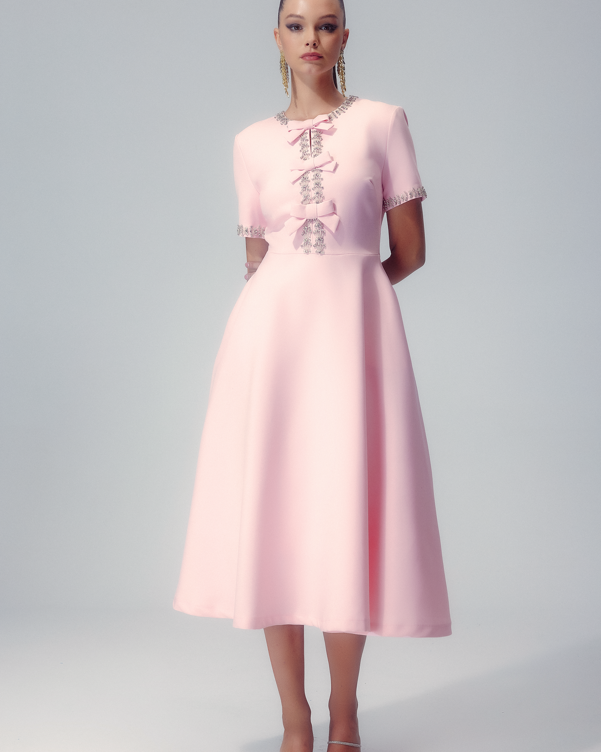 Zoe Fiyonklu Kristal İşlemeli Midi Elbise