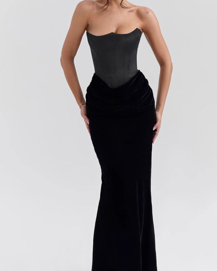 İnce Korseli Elbise