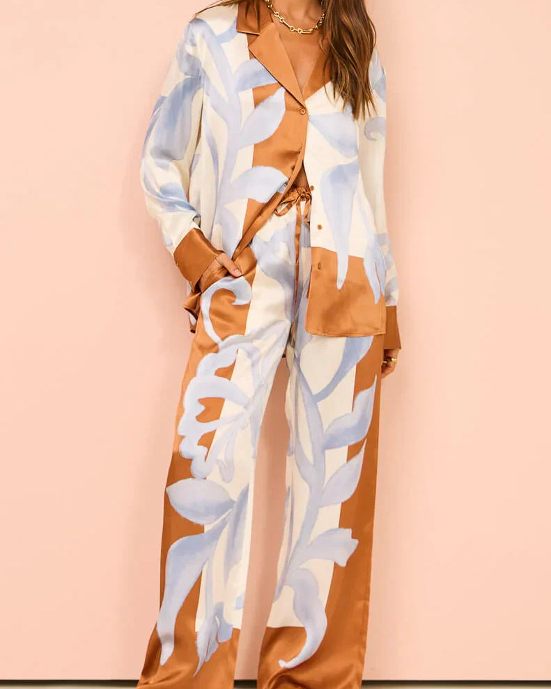 Zarif Kontrast Batik Çiçekli Bol Pantolon Takımı