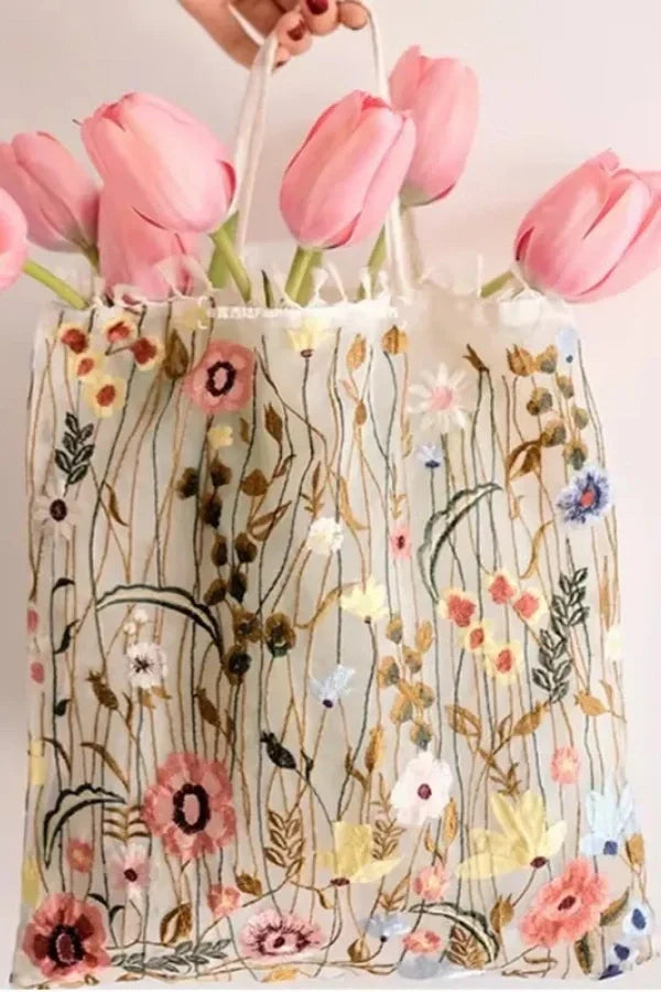 Lakelyn Çiçekli Tote Çanta