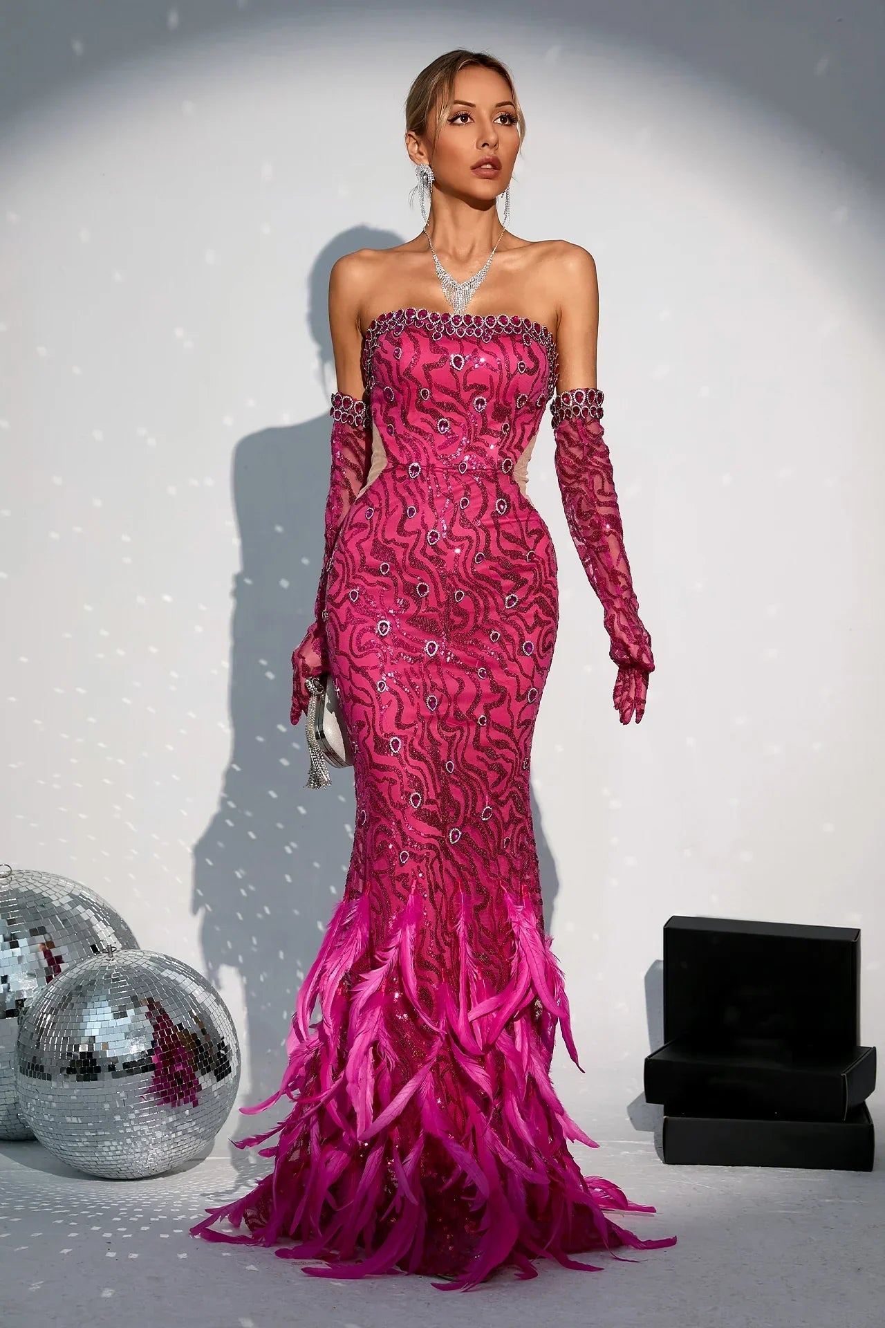 Felicity Tüylü Pembe Uzun Elbise