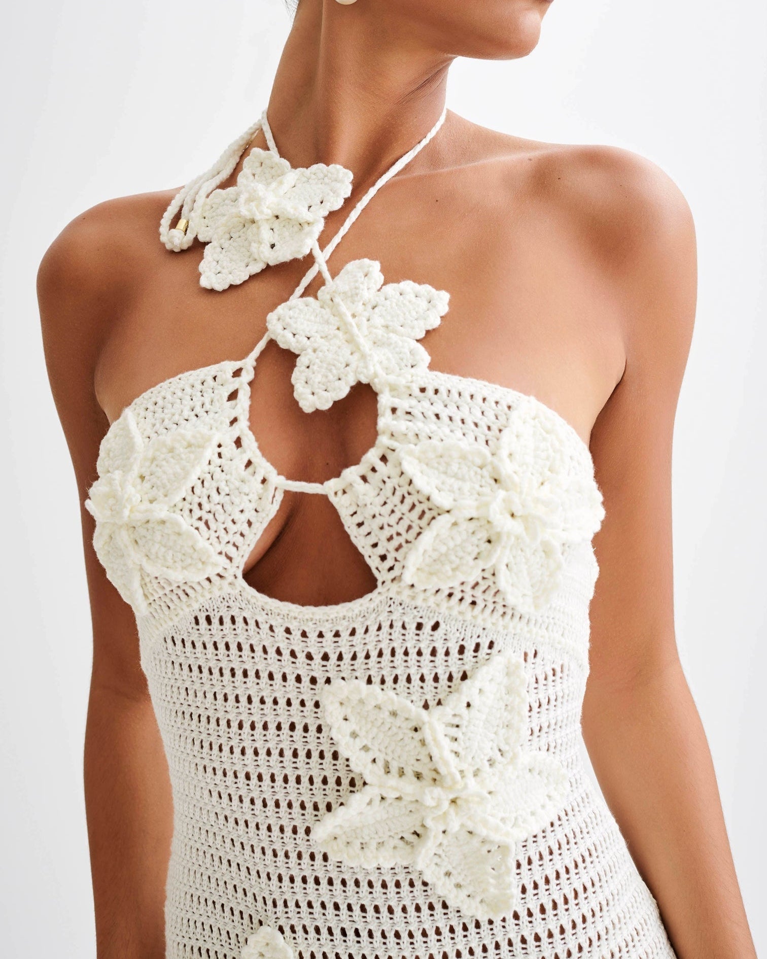 Beverly Çiçek Aplikeli Tığ İşi Uzun Elbise