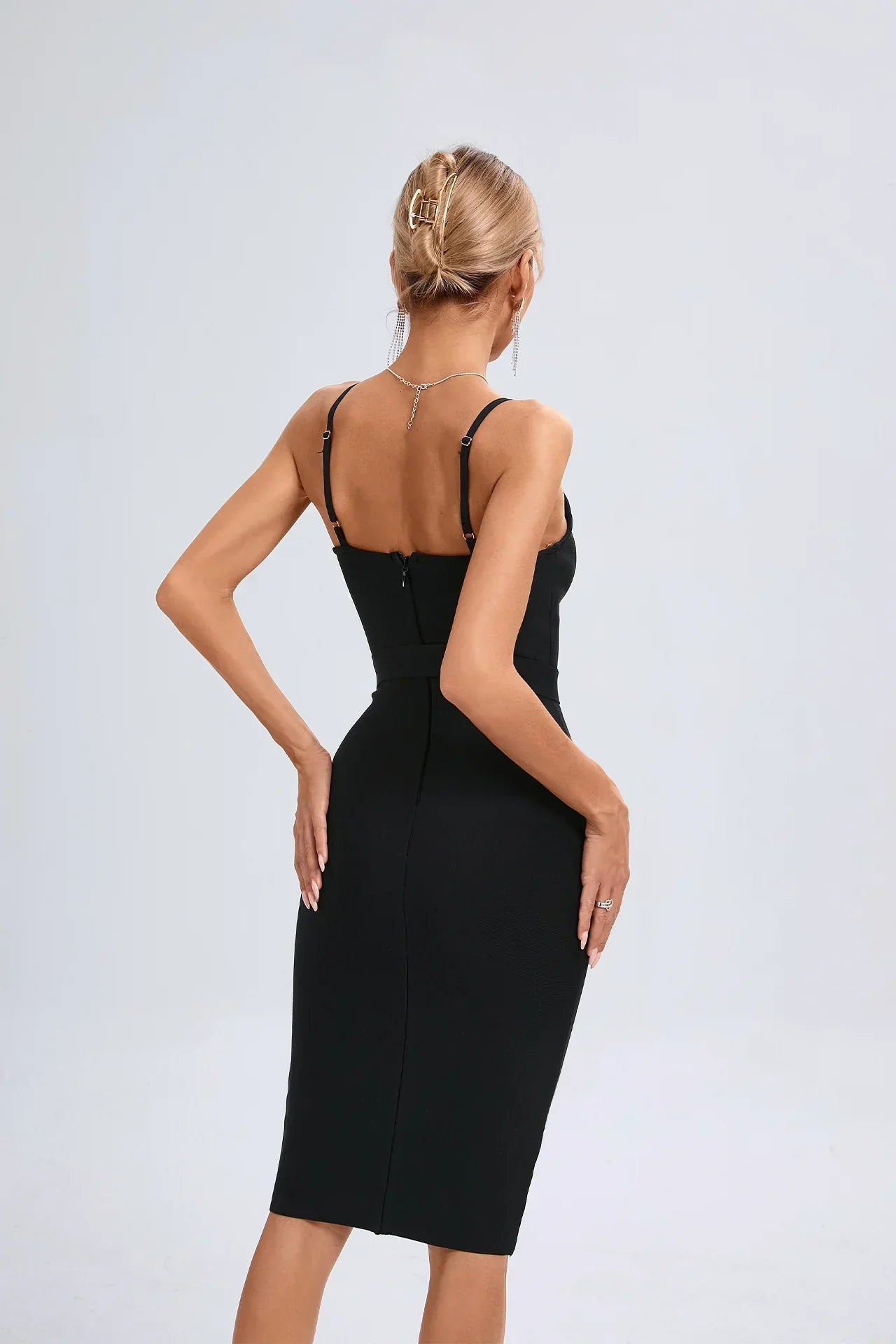 Evelina V Yaka Midi Elbise Siyah