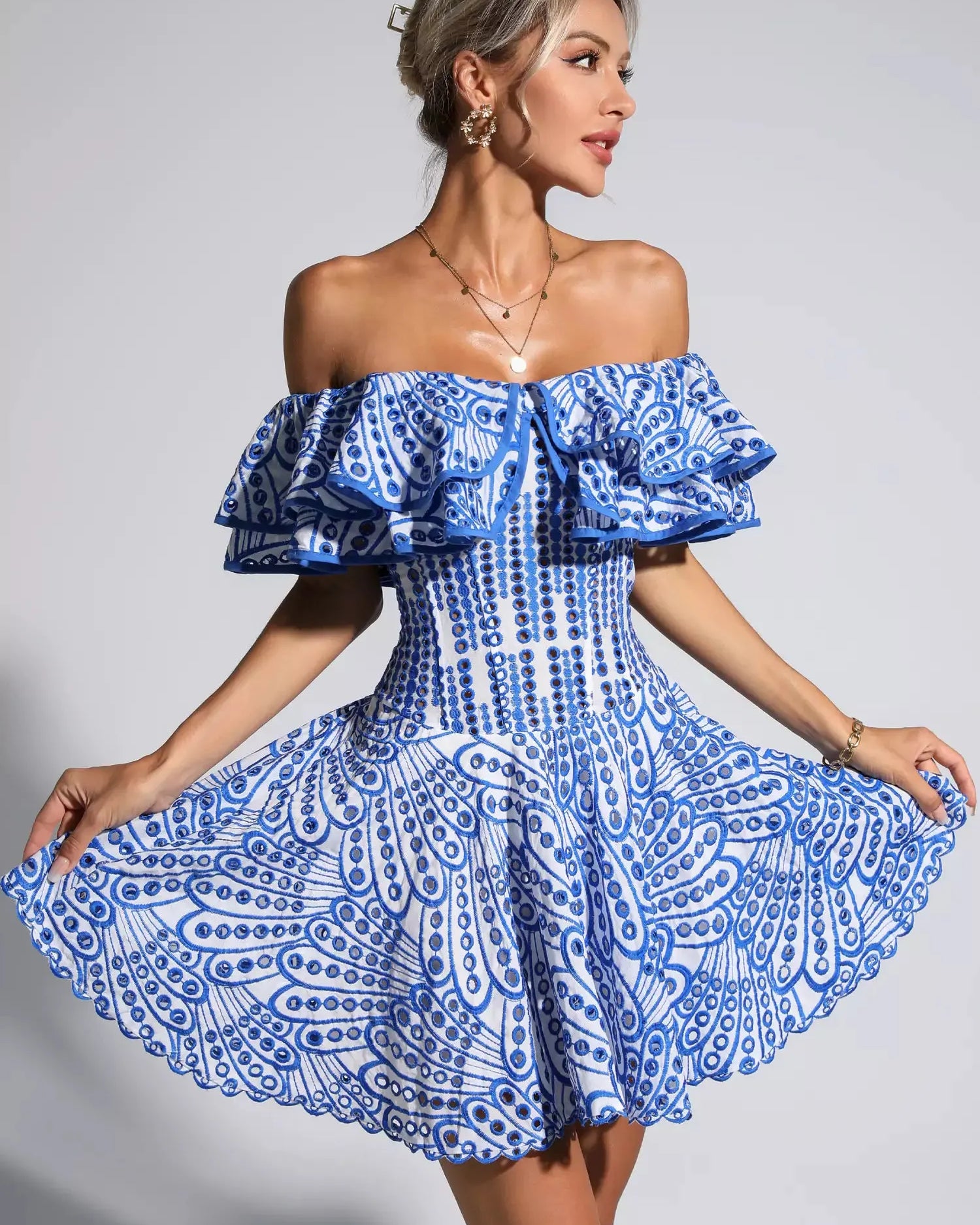 Amora Mavi Kesikli Fırfırlı Mini Elbise