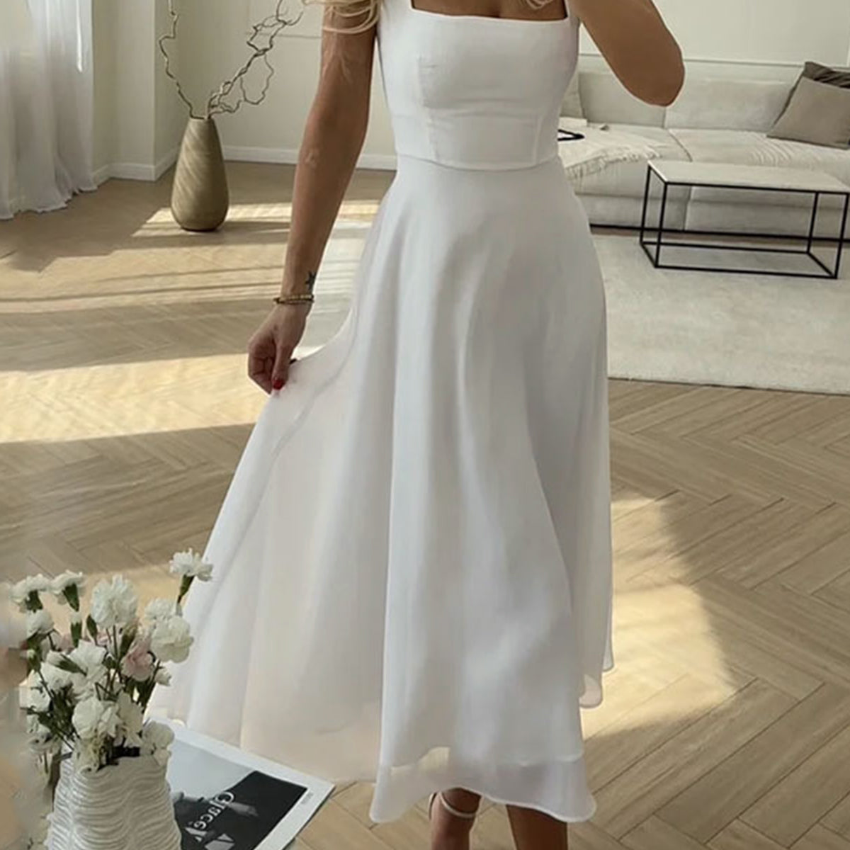 Yarı Şeffaf Askılı Uzun Elbise