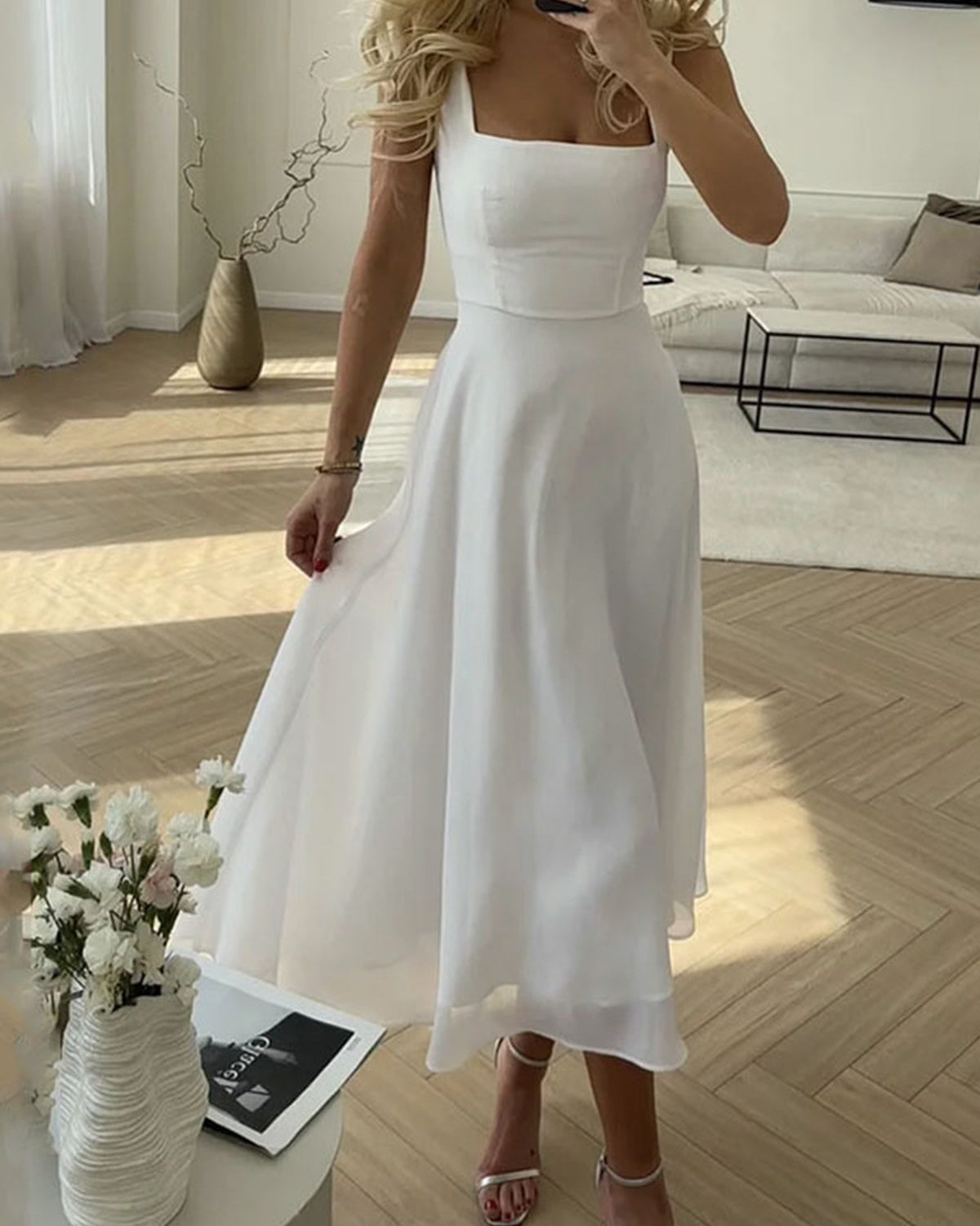 Yarı Şeffaf Askılı Uzun Elbise