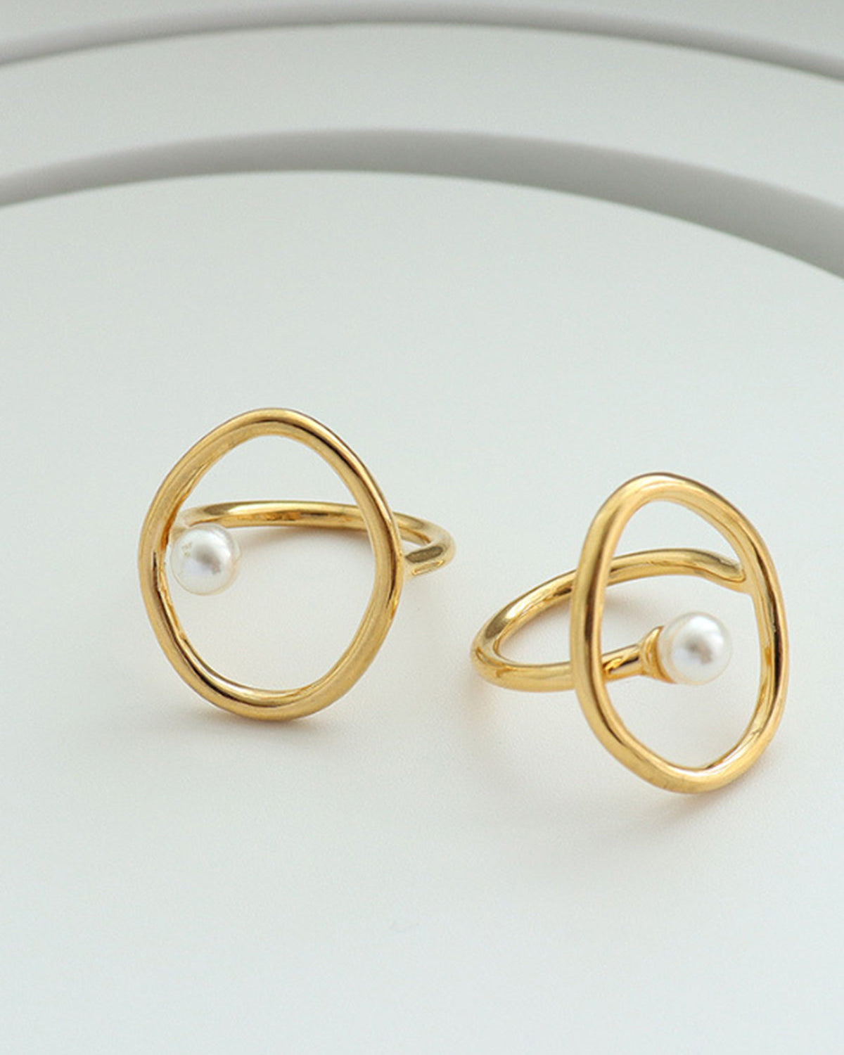 Oval Daire Tatlı Su İncisi Altın Yüzük