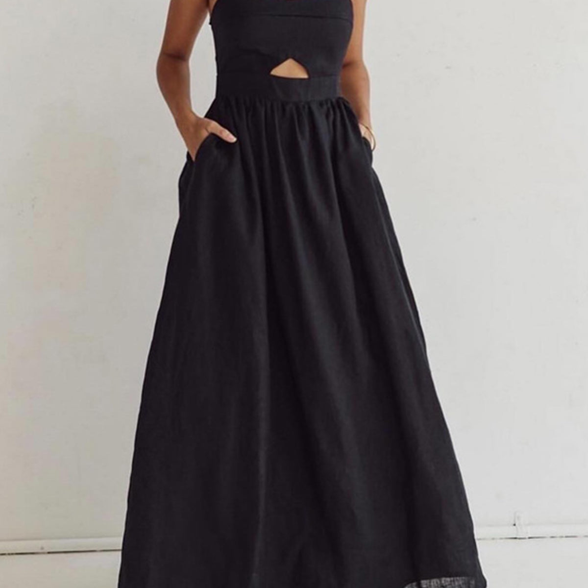 Pamuklu Kolsuz Cepli Kesik Uzun Elbise