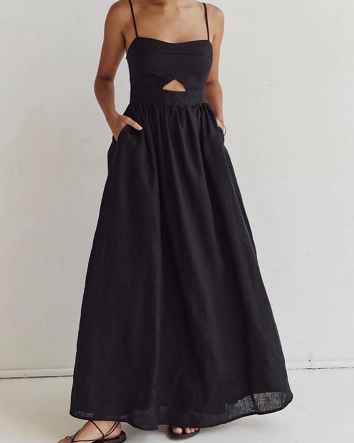 Pamuklu Kolsuz Cepli Kesik Uzun Elbise