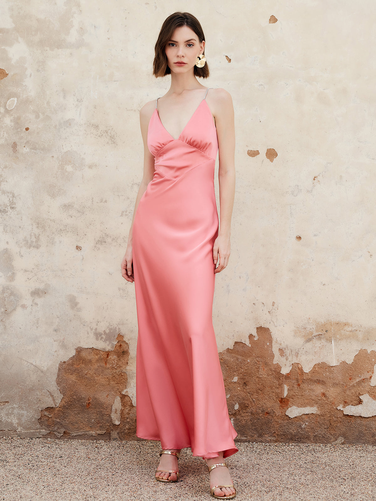 Pliseli Sırt Dekolteli Uzun Elbise