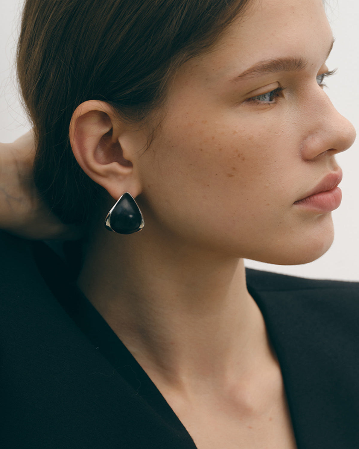 Lüks Siyah Gümüş Küpe