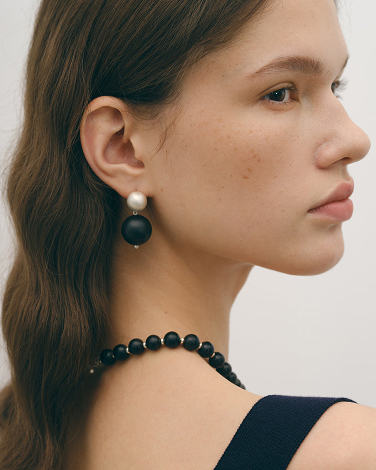 İki Renkli Top Sandal Ağacı Küpe