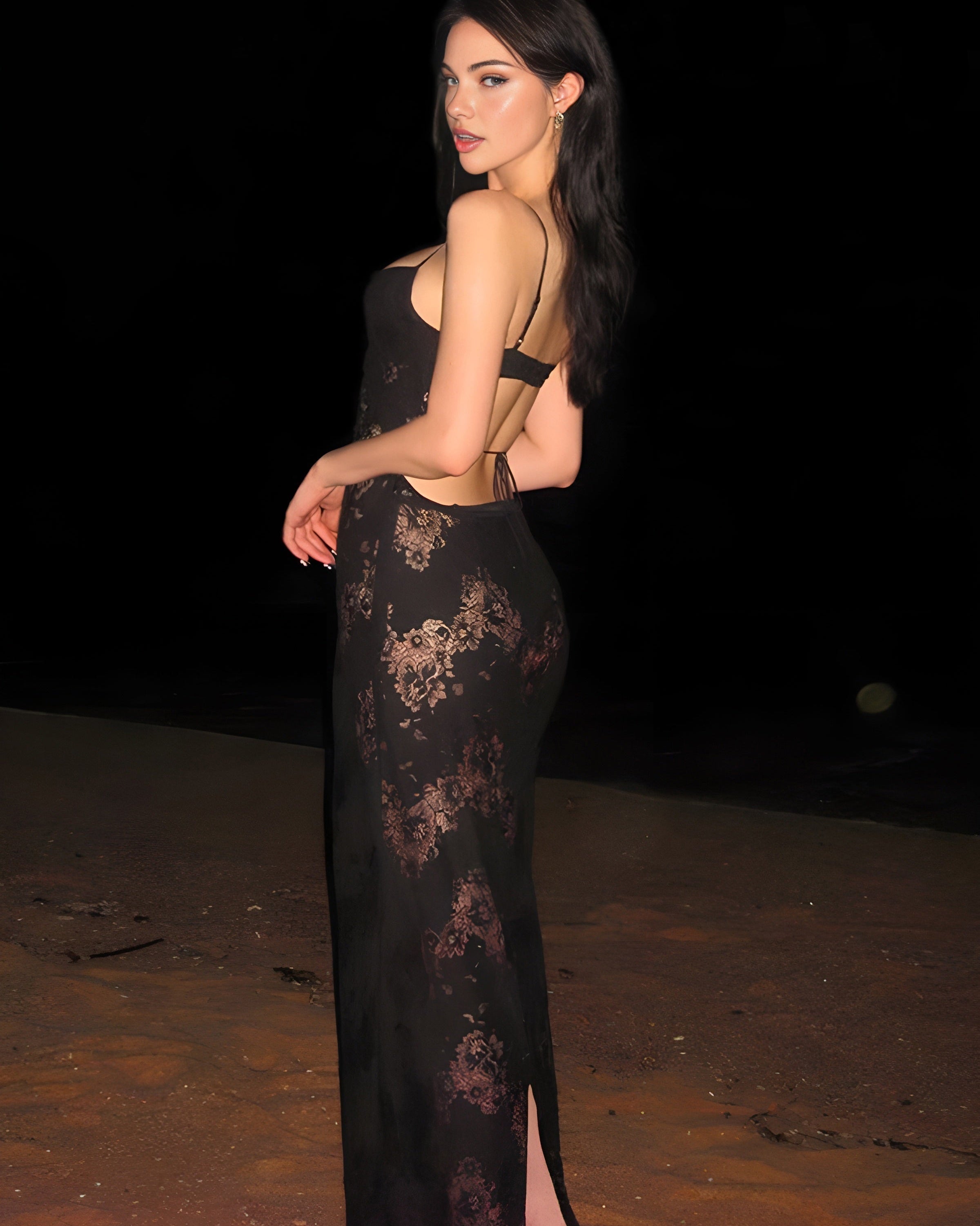 Çiçekli Yarı Şeffaf Askılı Uzun Elbise