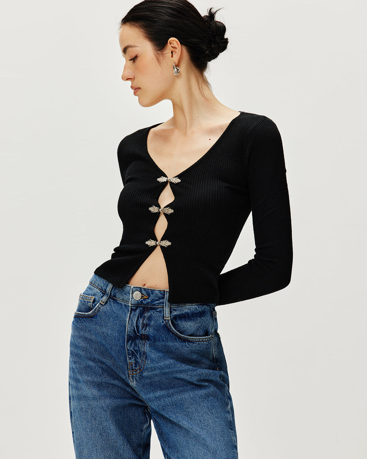 Uzun Kollu Düğmeli Kazak