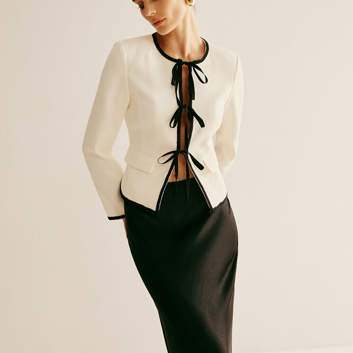 Kontrast Trim Ön Bağcıklı Ceket