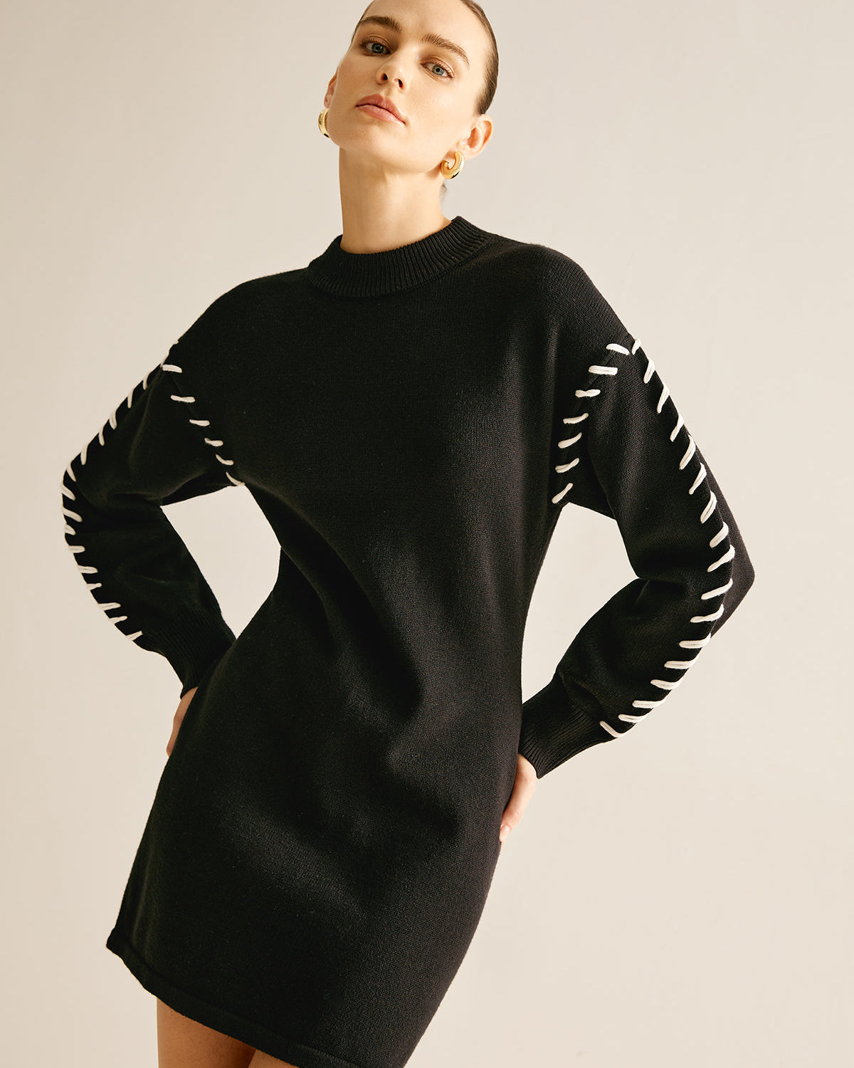 Kontrast Kesim Kazak Kısa Elbise