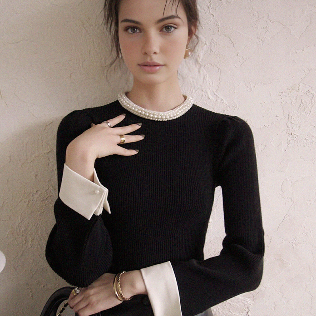 Kontrast Kesim İnci Detaylı Kazak