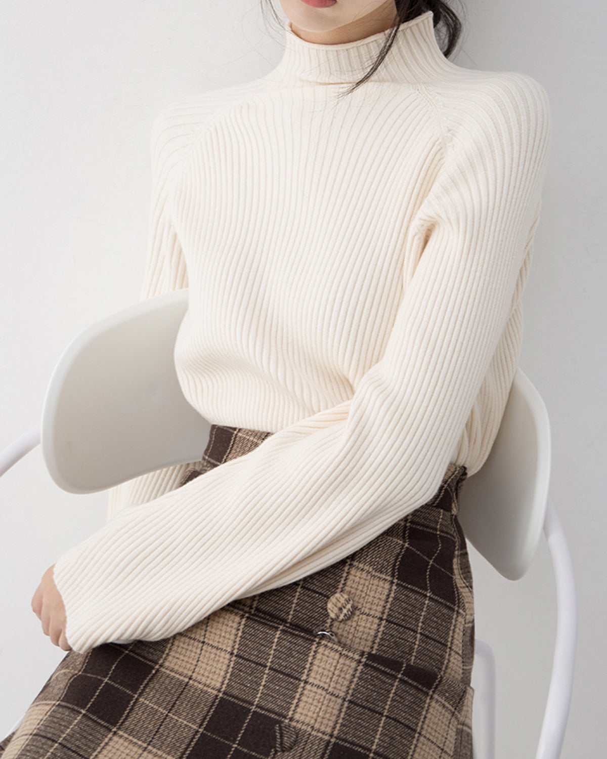 Minimalist Düz Kaburgalı Kazak