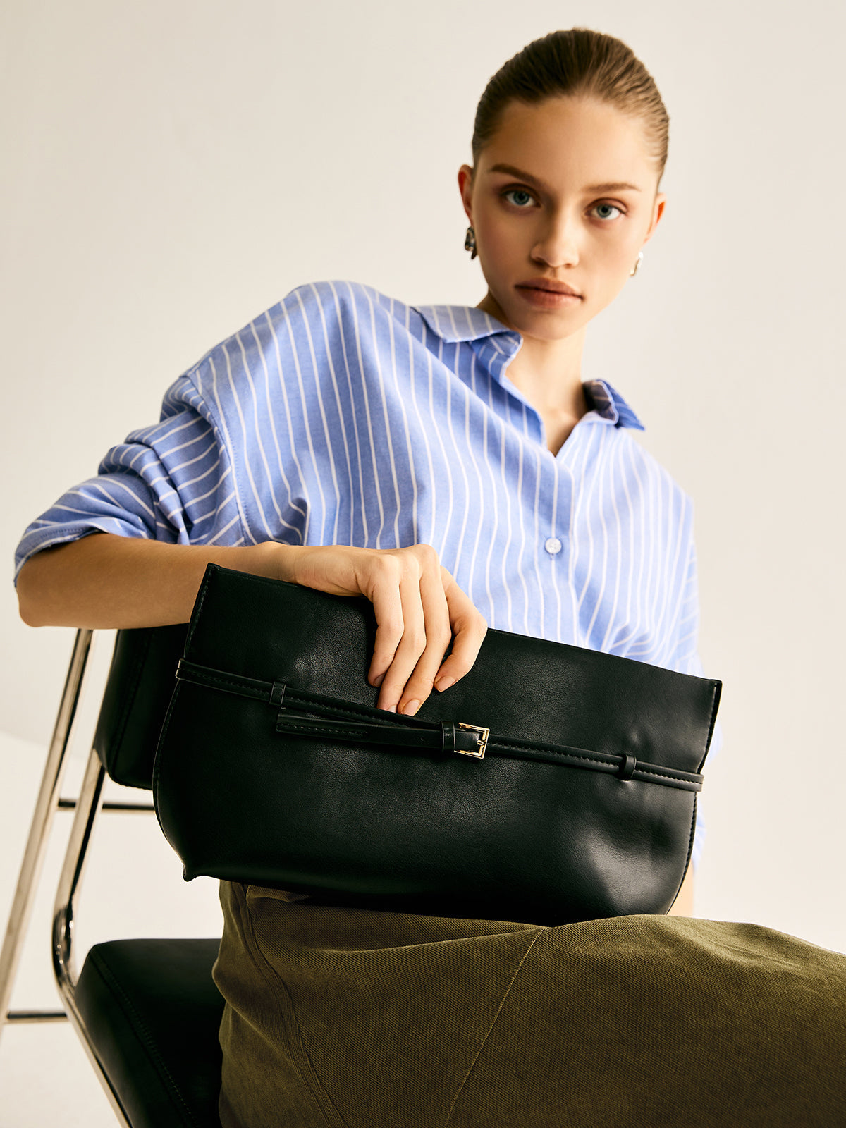 Modern Grace Clutch Çanta