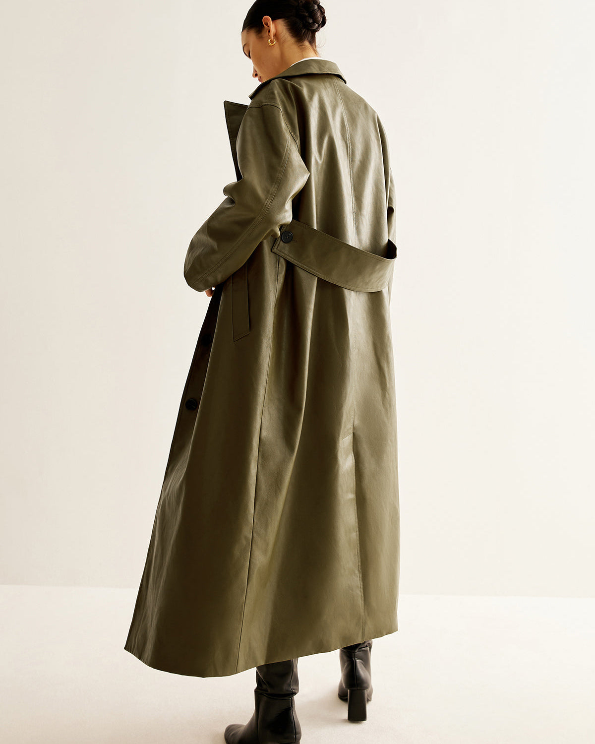 Büyük Boy Suni Deri Uzun Ceket