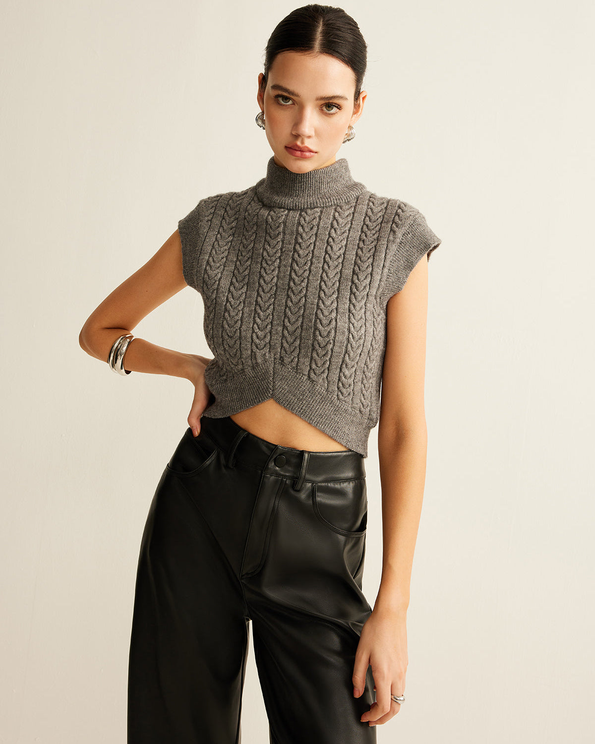 Kablo Örgülü Yaka Kısa Kazak Yelek