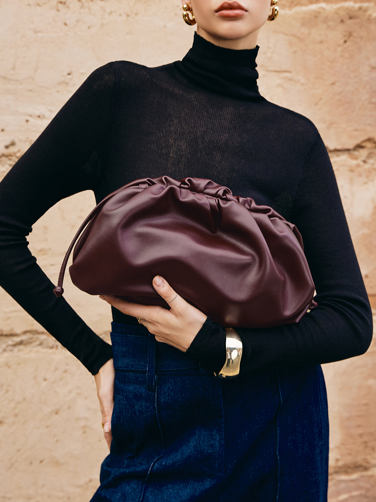 Velvet Rouge Pouch Çanta