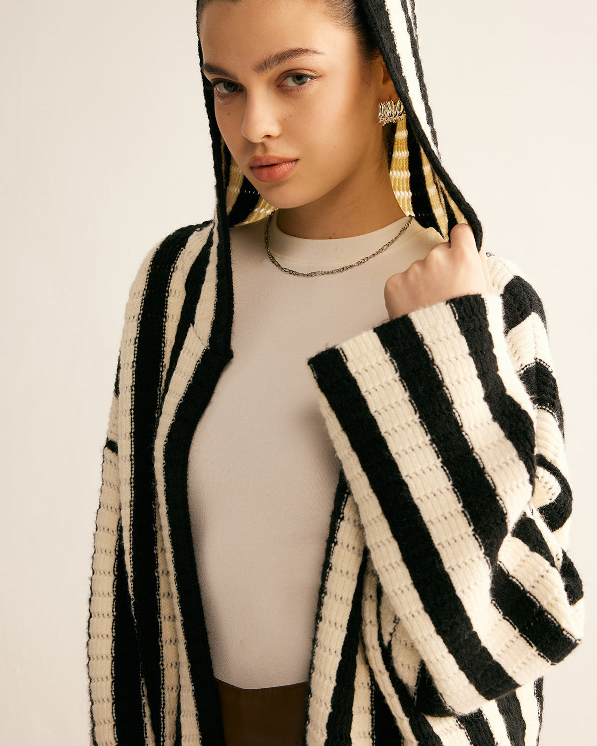 Kontrast Çizgili Kapüşonlu Hırka