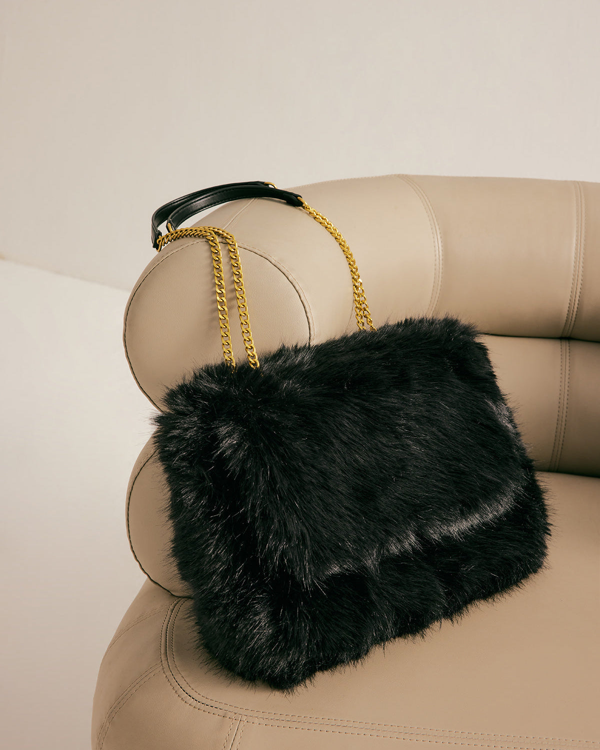 Velvet Noir Zincirli Çanta